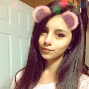 Meet your Posher, Stefanny